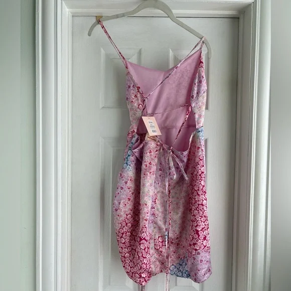 Showpo Floral Ruched Dress - Picture 2 of 2